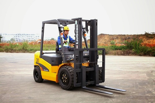 Heavy Equipment Operator - Vietnam Manpower Supply Group